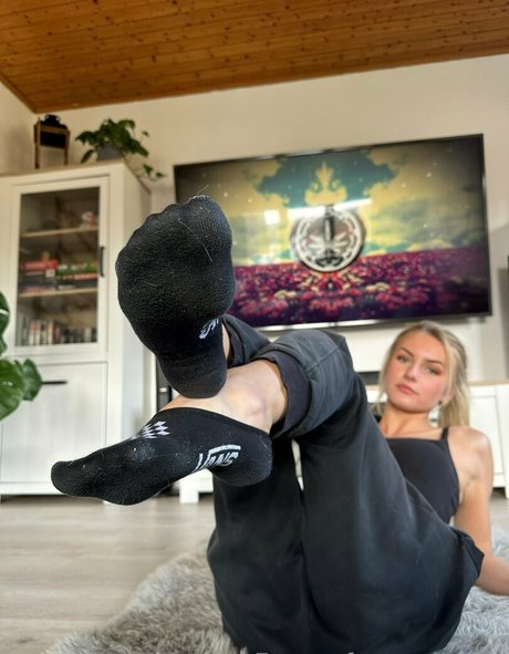 emmyfeetandsocks pornstar pretty photo