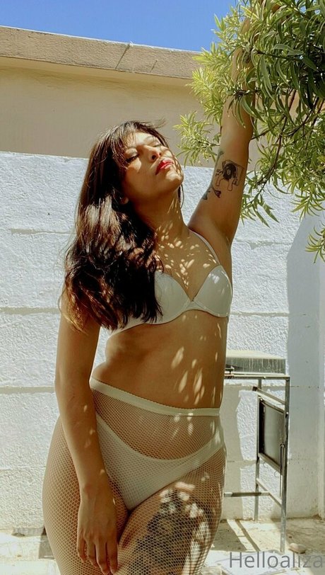 helloaliza art model pics