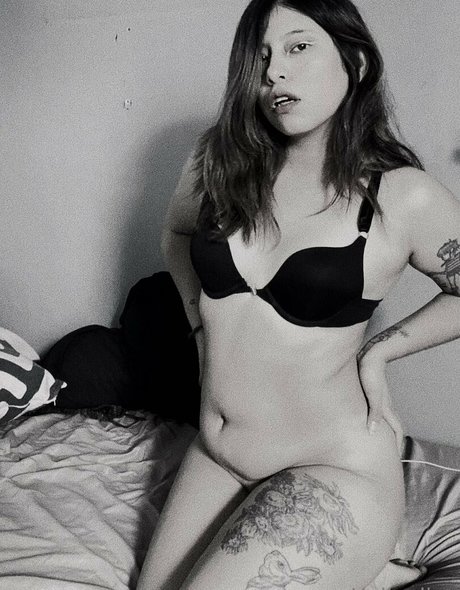 helloaliza star art pics