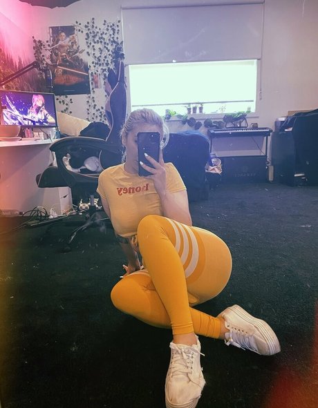 sawina model exclusive img