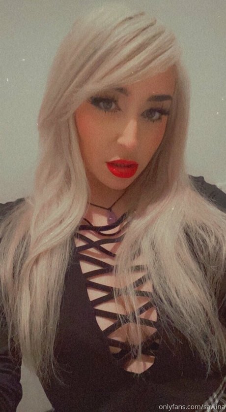 sawina sexy actress picture