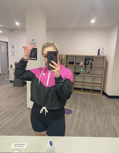 sawina model top gallery