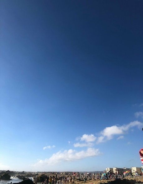 vikitty model nude img