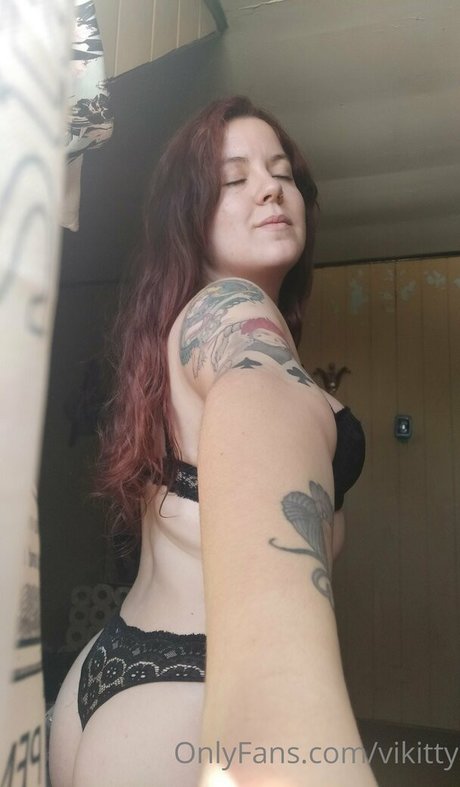 vikitty star beautiful pics