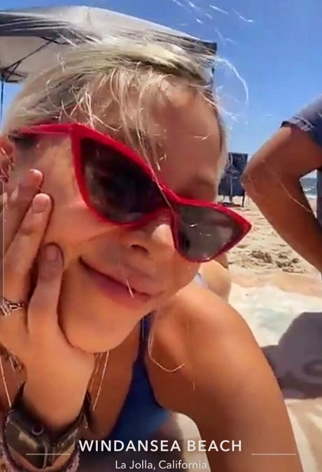 Charisma Kain model erotic picture