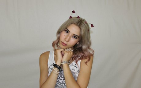 Charisma Kain nice star images