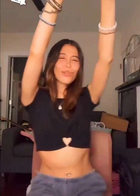 Charisma Kain nude model archive