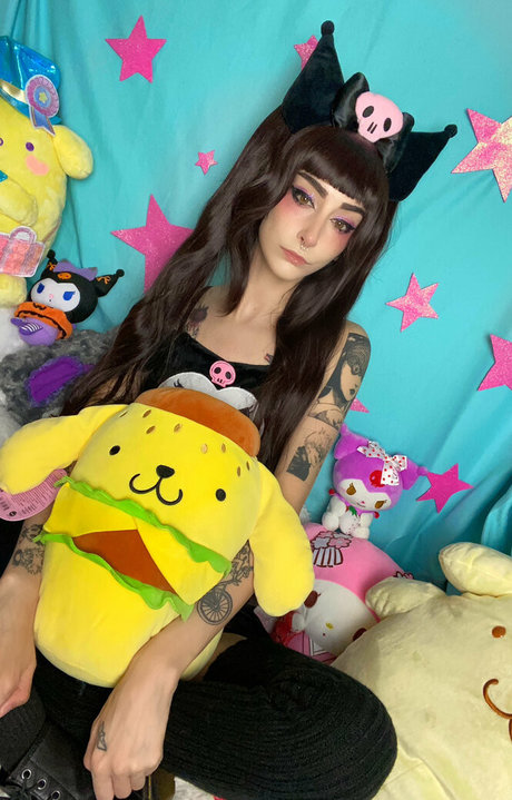 putridmika star pornographic galleries