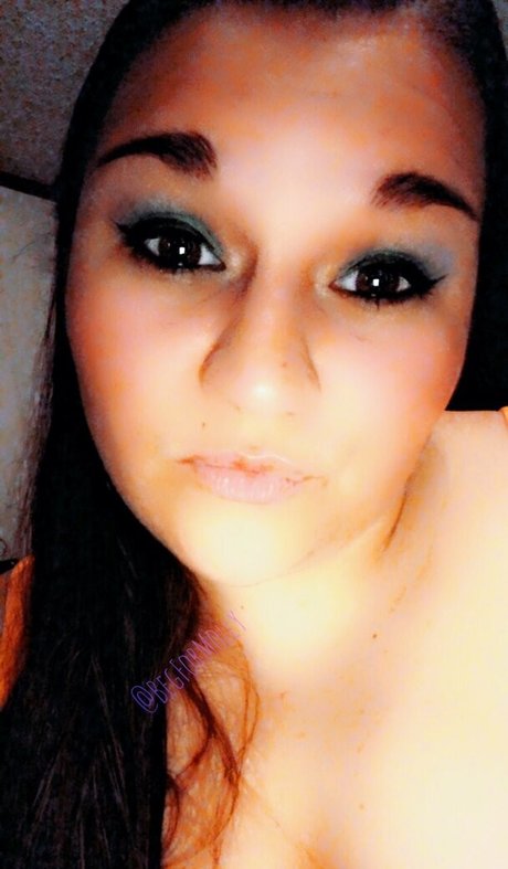 begformolly pornographic star pics