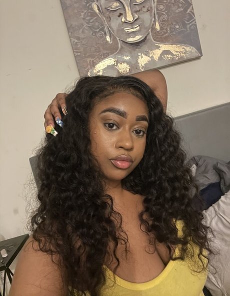 youluuvxo nudes star images