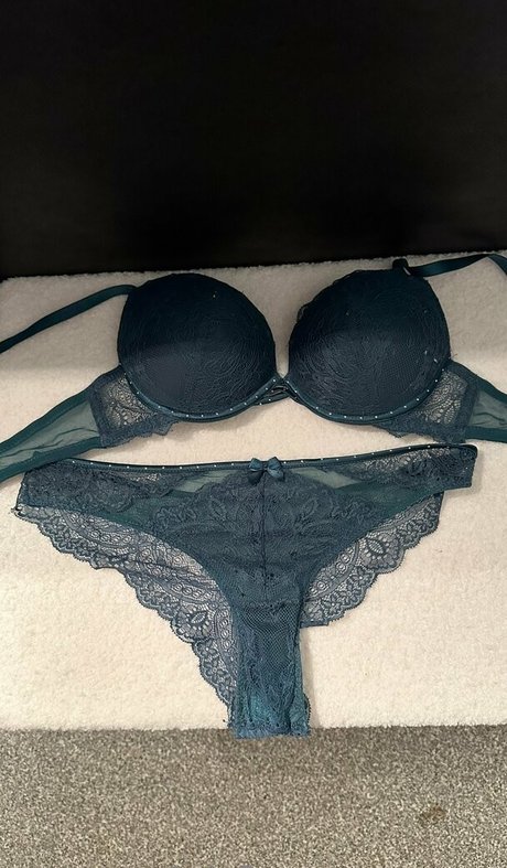 moree xxx model archive