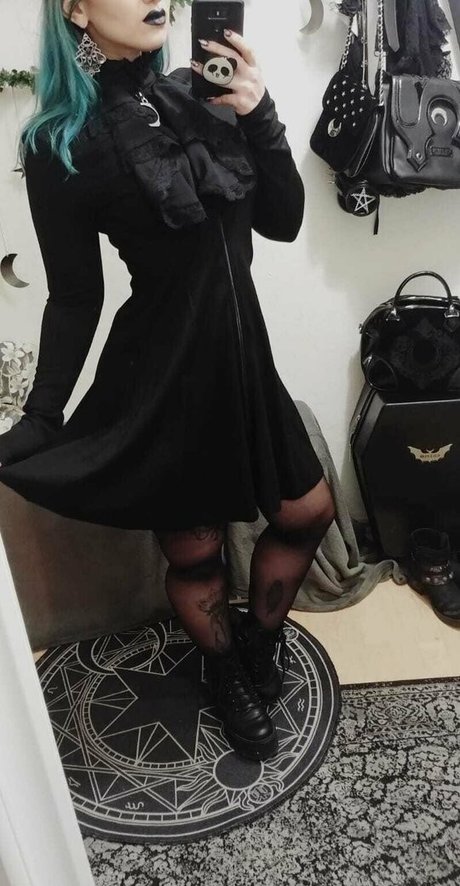 lunaticalwitchfree nice actress image