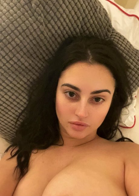 emmafkfree star adult photos