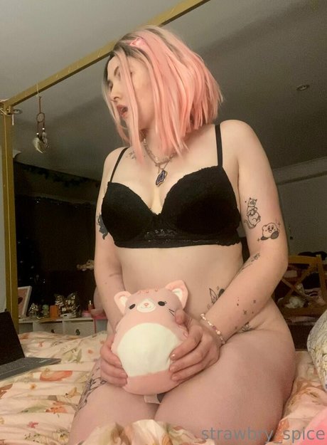 strawbryspice star nudes img