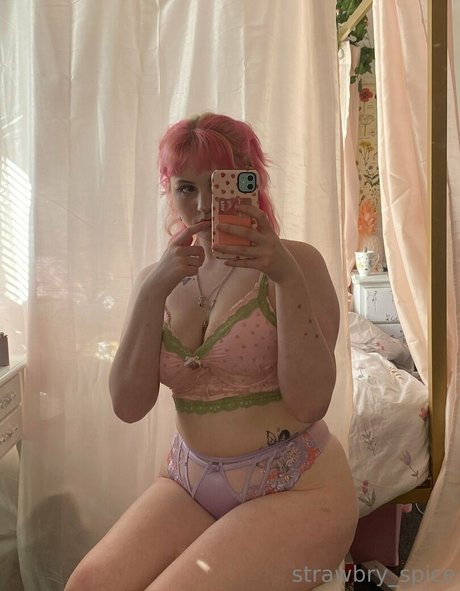 strawbryspice best model pics