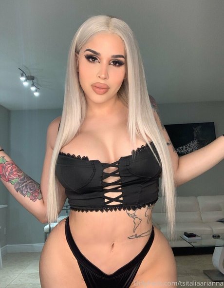 tsitaliaarianna naked actress gallery