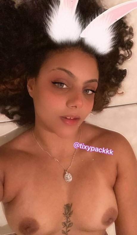 TixyPackkk pornstar nude galleries