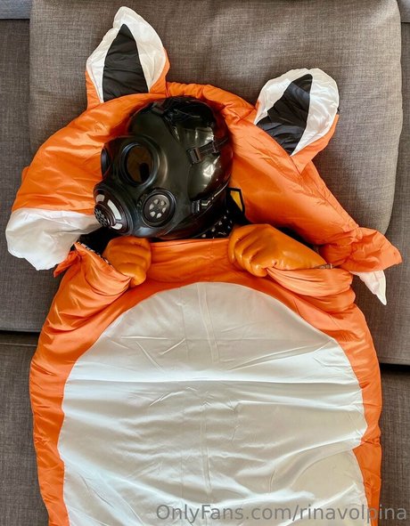 rinavolpina adult model photo