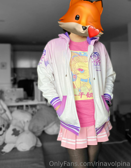 rinavolpina nudes actress image