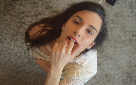 mirabella 00 sex star photos