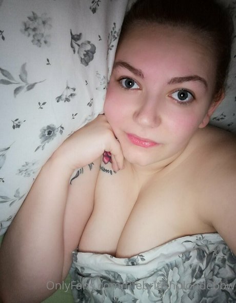 yourlucyloo model nude image