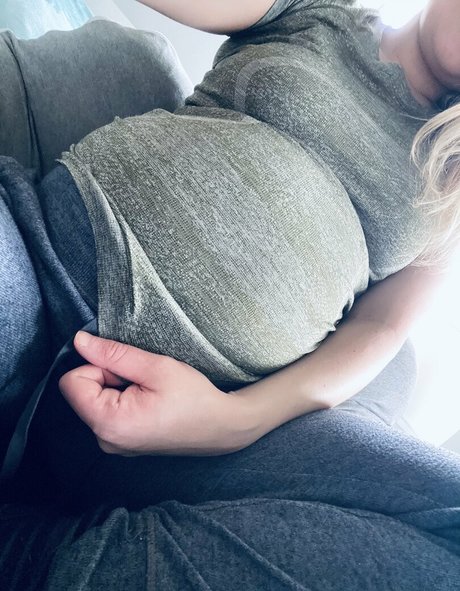 caireen porn actress pics