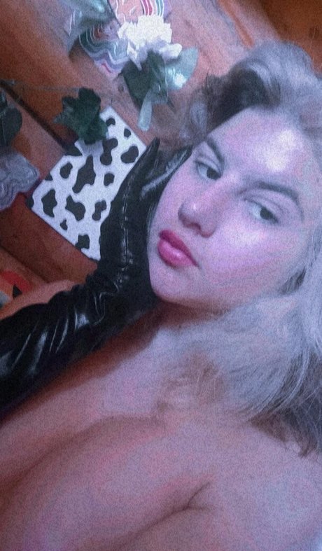 StrangeRabbit xxx star gallery