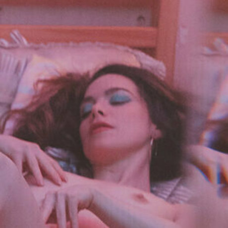 vauntasticvideo model sexy pic