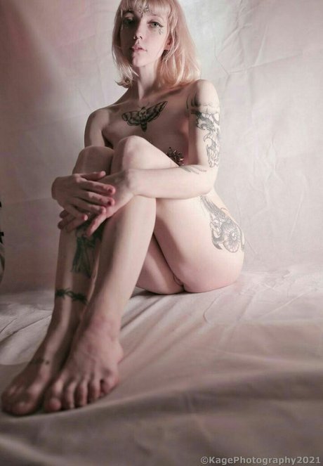 elleslove high quality model image