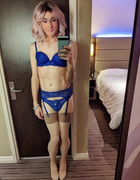 Jennifer London pornstar pics