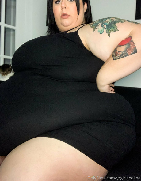 gothgfadeline model gallery