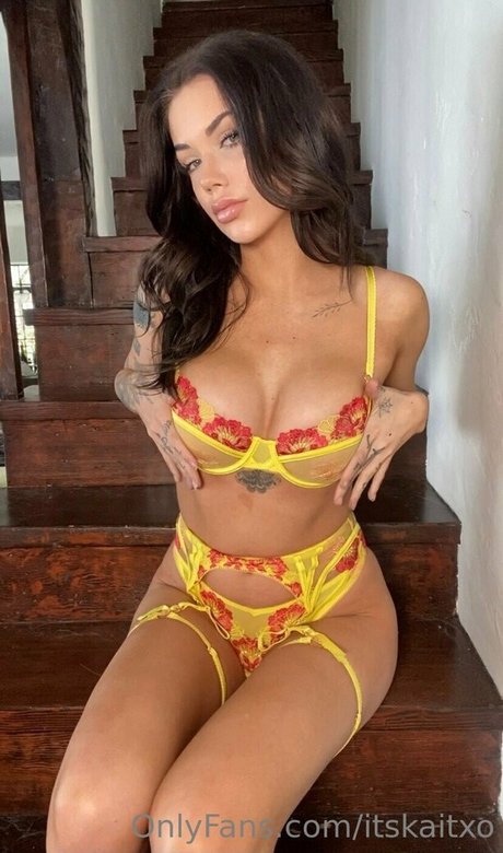 itssaraxo model art images