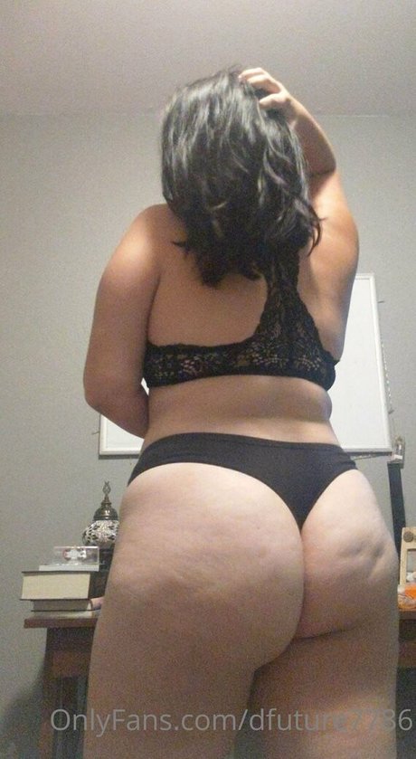 dfuture7786 adult actress picture