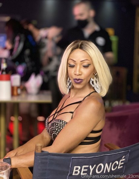 shemale 23cm pornstar free archive