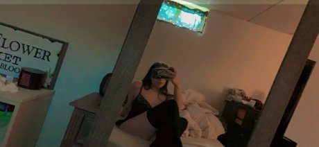 corrine rhodes hd model picture