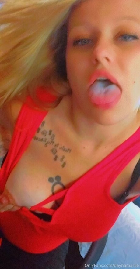 daynamariie pornstar naked picture