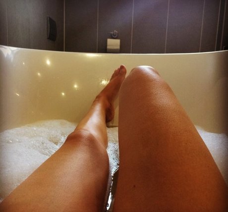 Clair Buckley pretty model photo