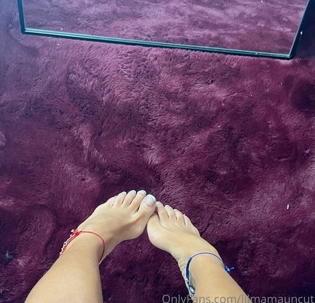 bitesizedmami pornstar naked photo