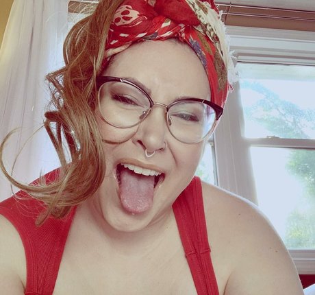 Penelope34J star high quality pics