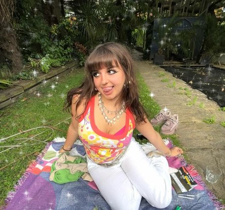 Maddy Adderley pornstar beautiful pic