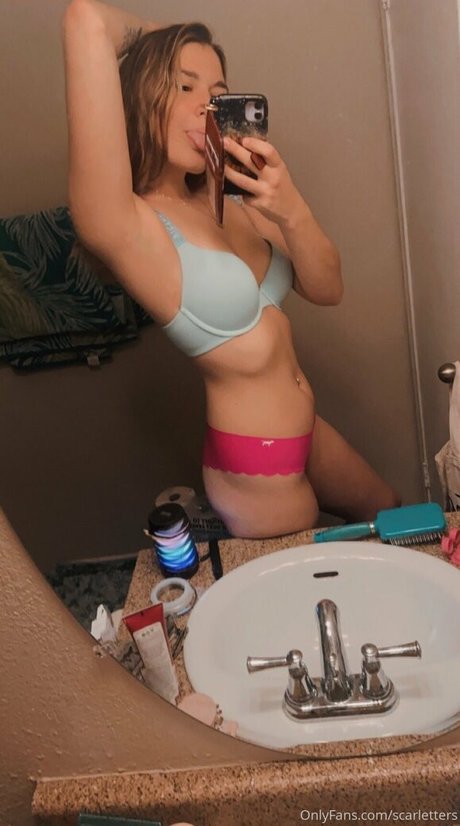 scarletters beautiful actress photos