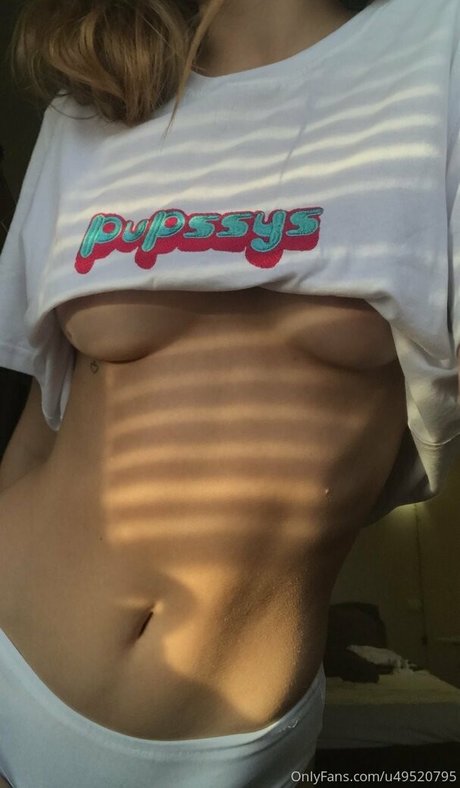 GingerTeeny exclusive actress pictures