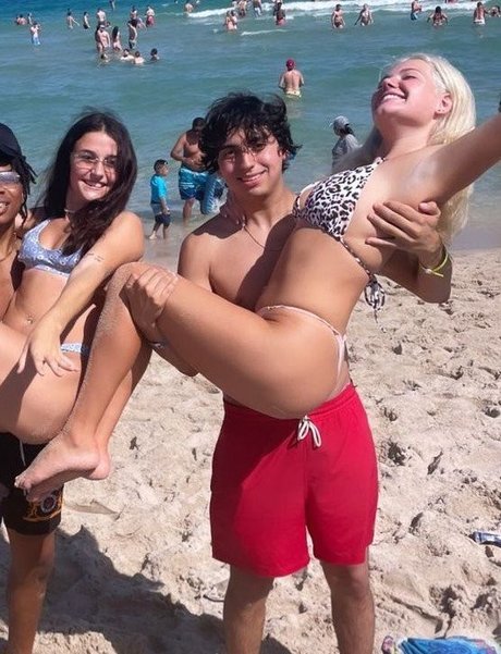 Kyla Deaver model high quality images