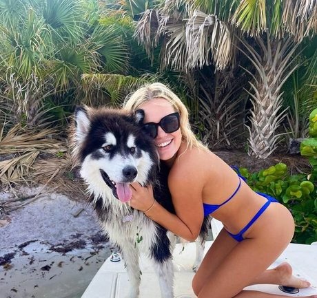 Kyla Deaver high quality model photo