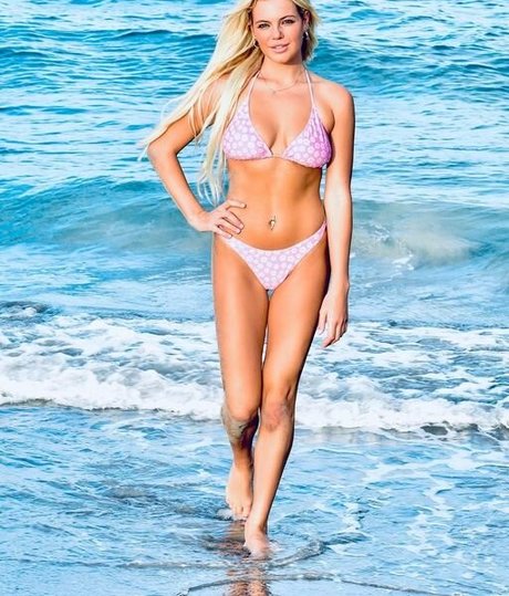 Kyla Deaver nude pornstar gallery