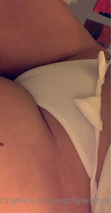 twitchywitchybitchy model porn pictures