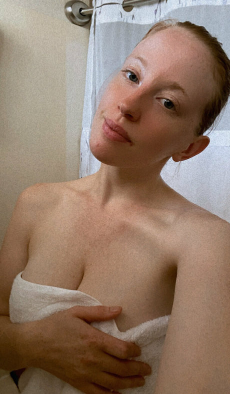 gingerquest sex model photo