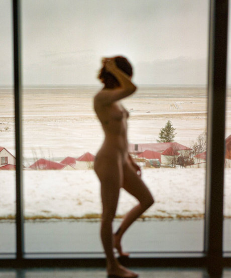 Madeline Brewer exclusive actress img