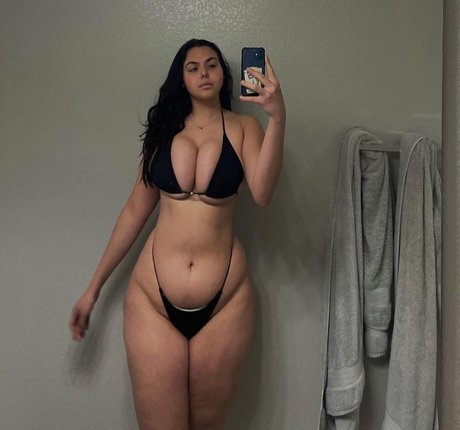 Julitka Tiutiunic pornstar hot pic