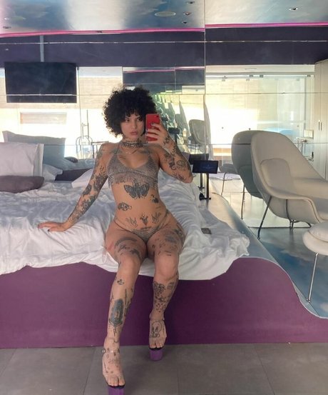 apropriad4mente beautiful star galleries